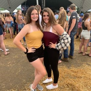 Meet your Posher, Hannah